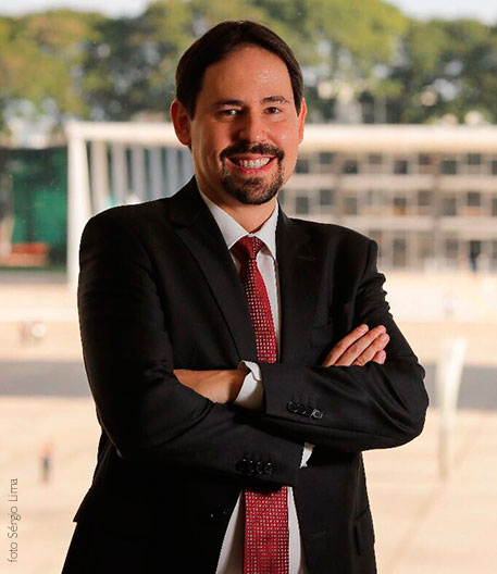 Luís Artur Nogueira, após entrevista, no 4º andar do Palácio do Planalto